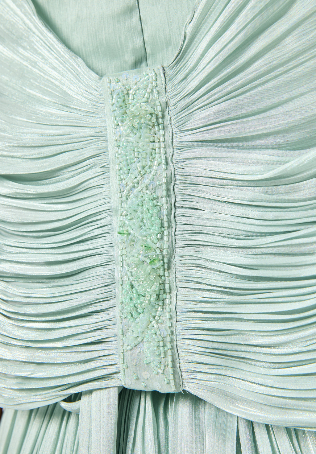 Beautiful Off shoulder Silk Dress With Ruched details On The Body