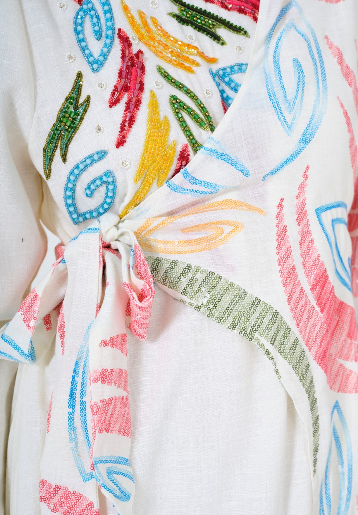 Modern Elegance Embroidered Jalabiya