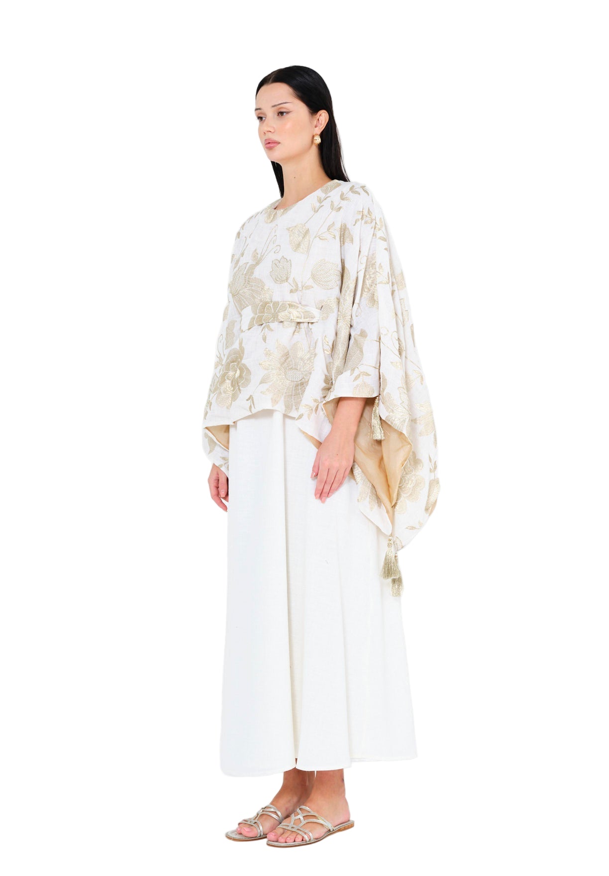 Royal Bloom Embroidered Jalabiya with Tassel Accents