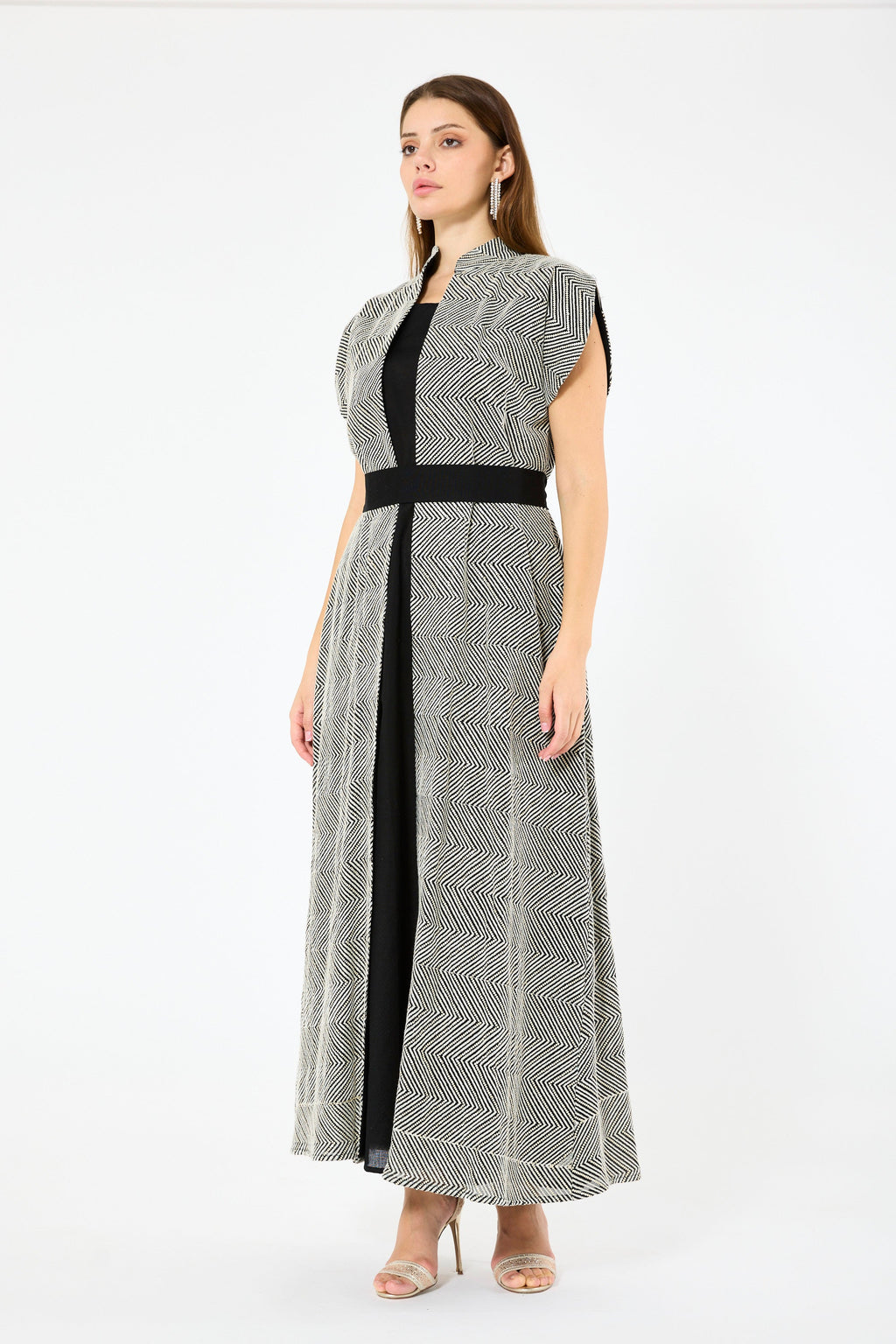 Herringbone Pattern Open-Front Bisht & Dress Set