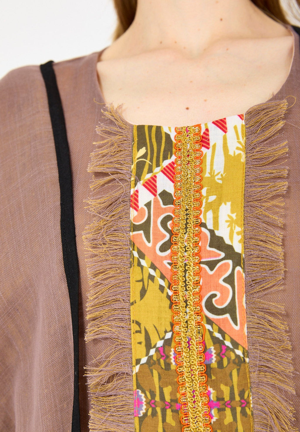 Contrast Fringe Embroidery Bisht & Dress Set