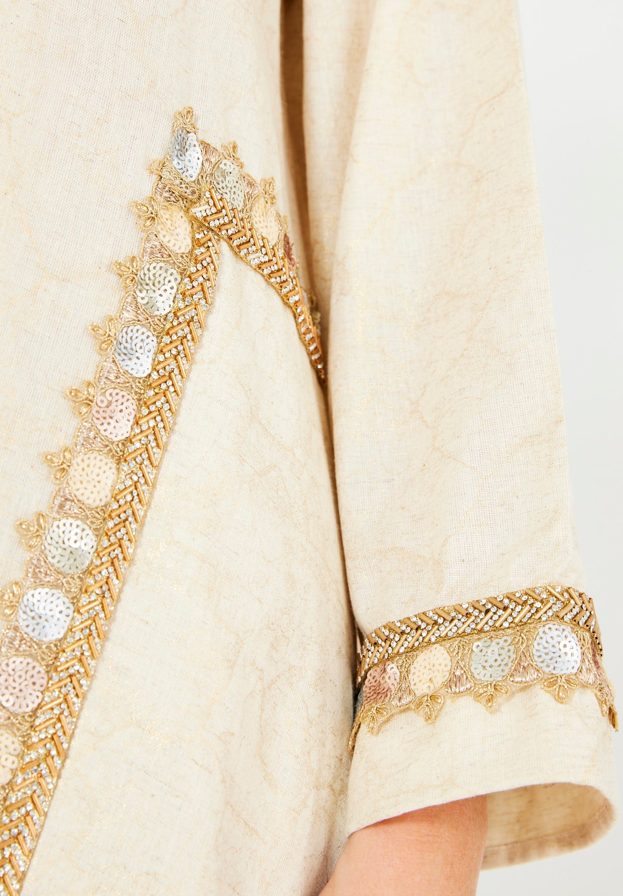 Mirror & Thread Embellished Foil Linen Jalabiya