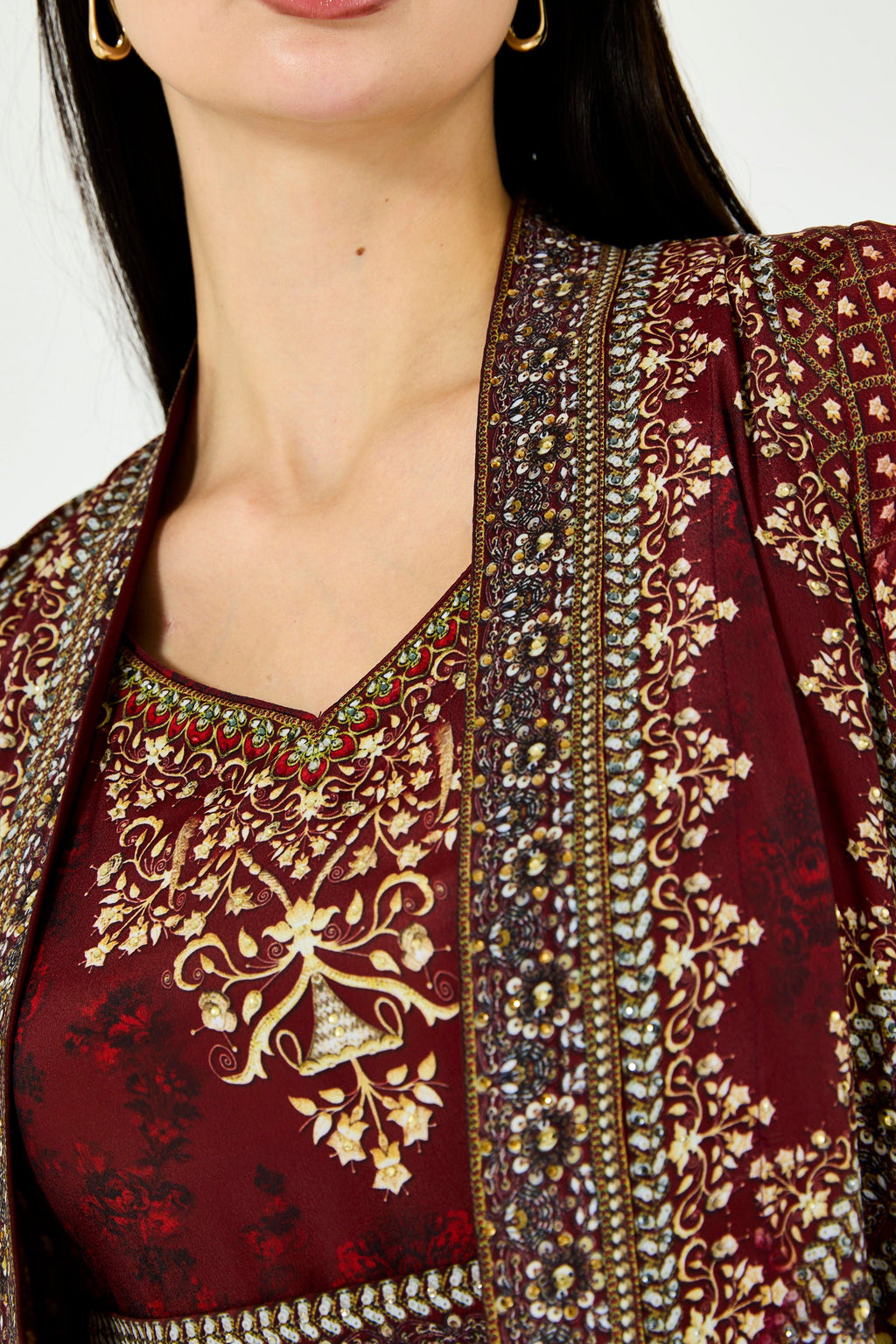 Intricate Floral Print V-Neck Bisht & Dress Set