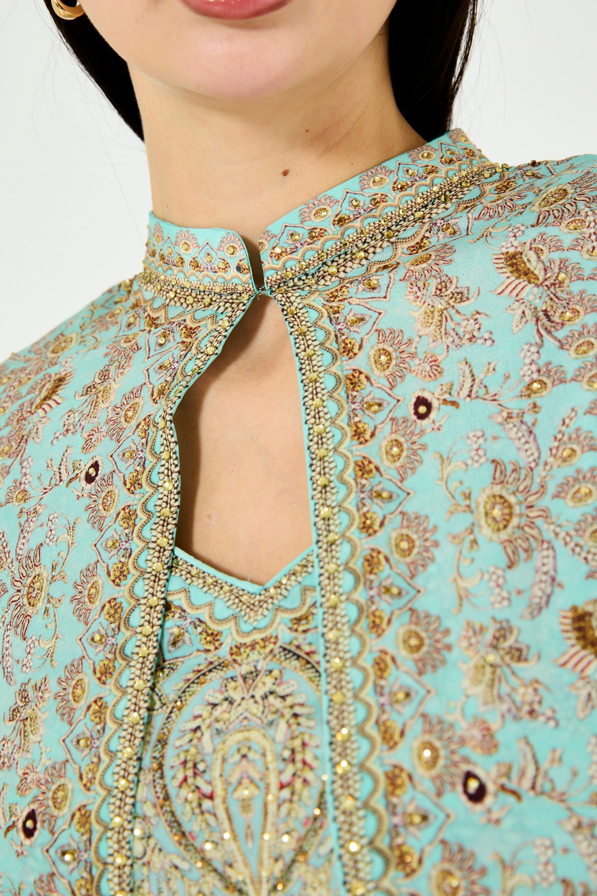 Slit Sleeve All Over Floral Print Bisht & Dress Set