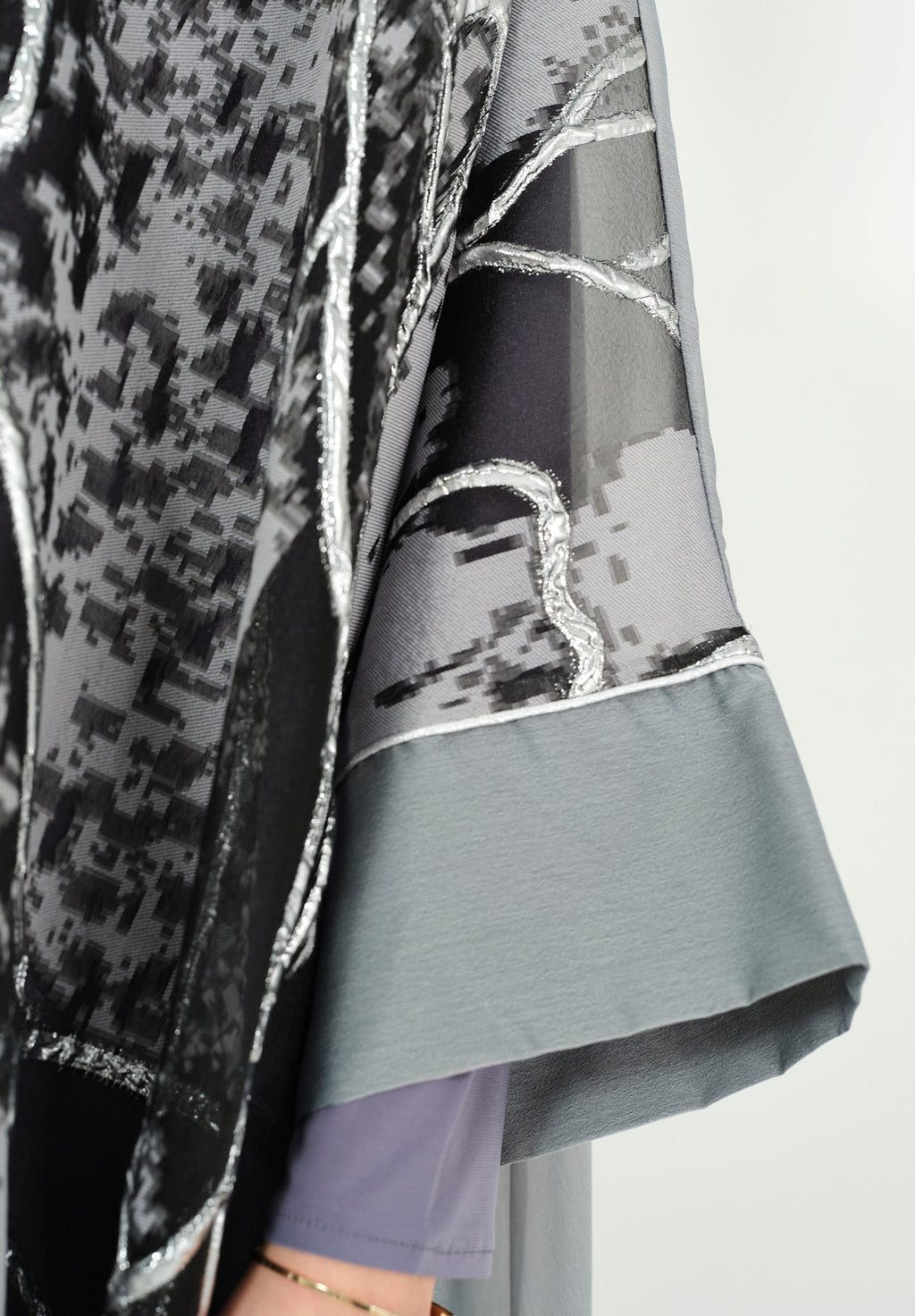 Stunning Asymmetrical Jalabiya with V-Neckline with Kimono Sleeves