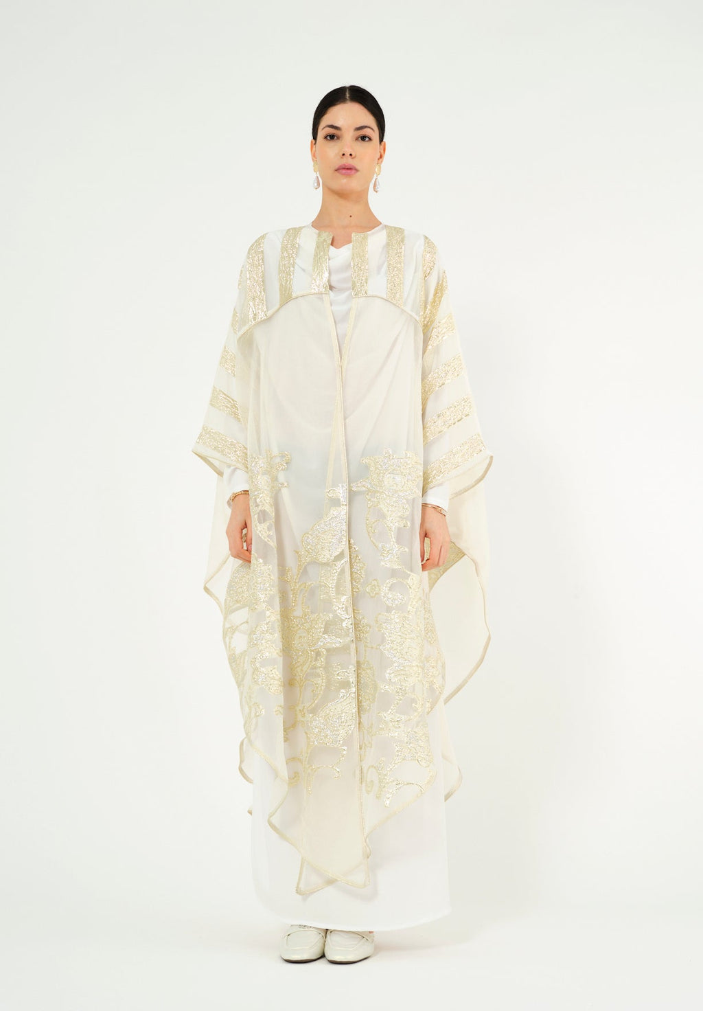Beautiful Symmetrical Metallic Shaded Jalabiya With Round Neckline And kimono Sleeves