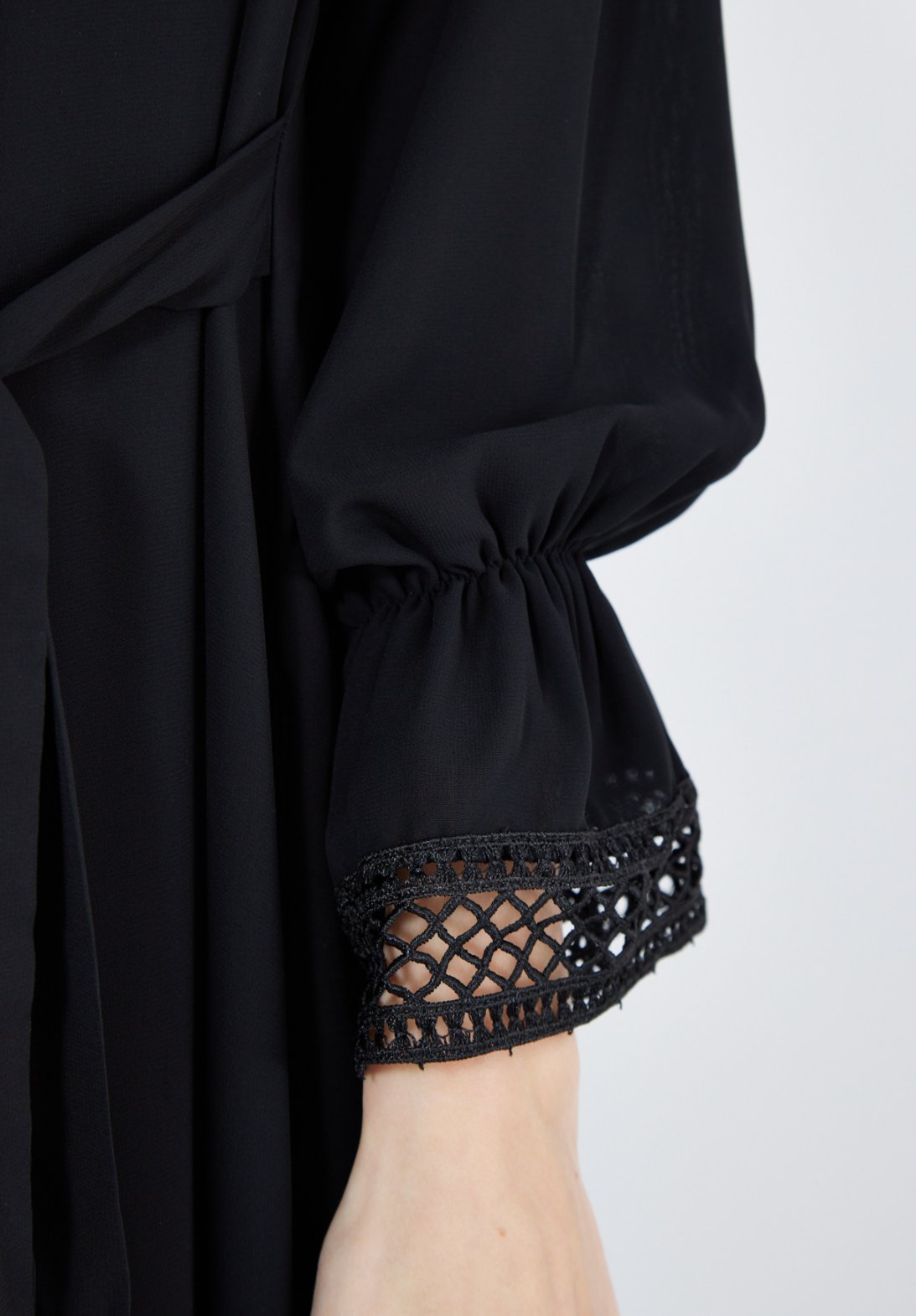 Simple And Elegant Chiffon Wrap Over Jalabiya With Round Neckline