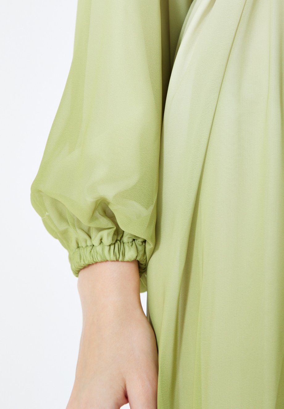 Double Shaded Printed Chiffon Jalabiya With Round Neckline And Long Puff Sleeves