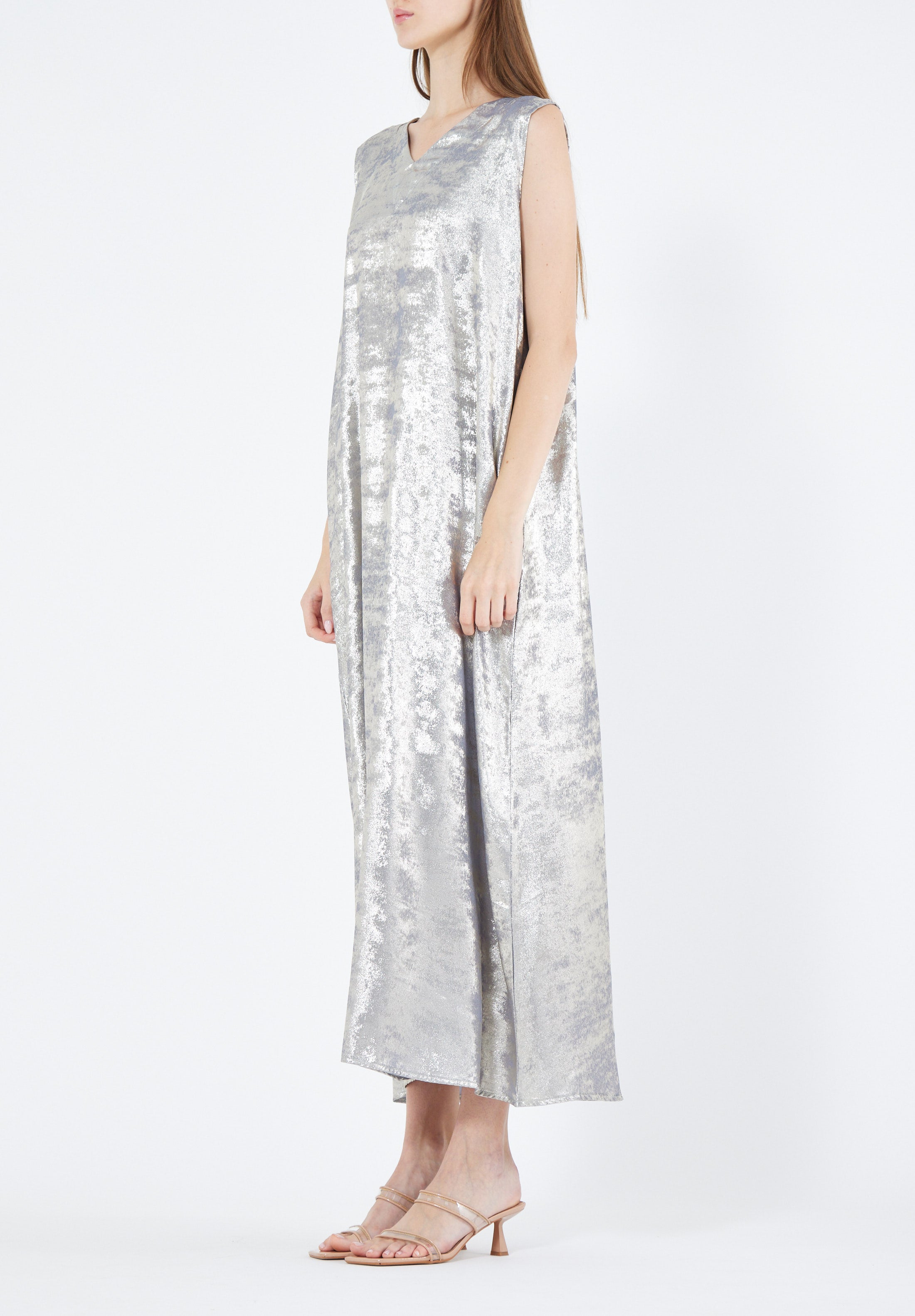 Beautiful Metallic Shaded Loose Fitted Sleeveless Long Dress