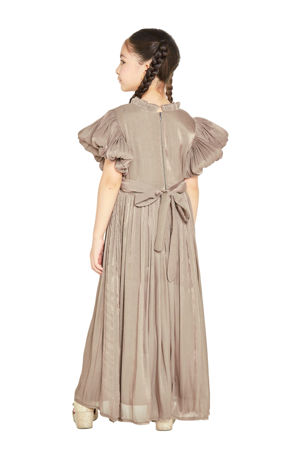 Ruffled Collar Pleated Buttoned Gown